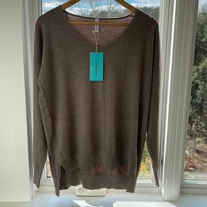 Jouica tan sweater